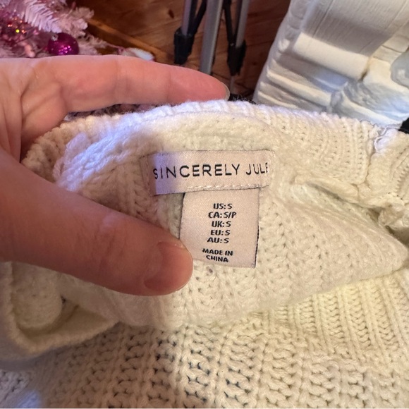 Sincerely Jules Colorblock Cropped Sweater Blue Yellow White - Picture 5 of 5